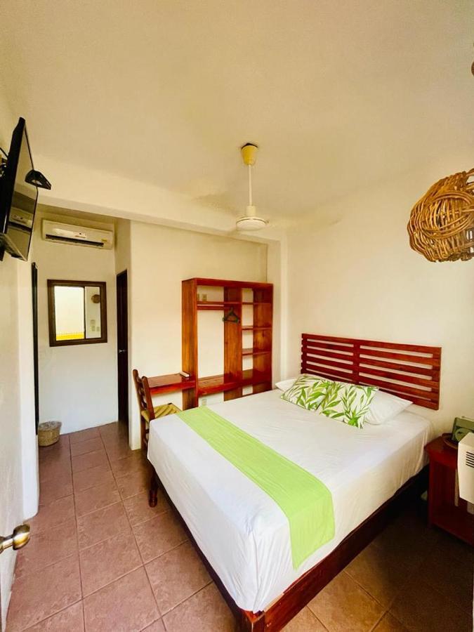 Hotel Casa De La Palma Bed & Breakfast Zihuatanejo Extérieur photo