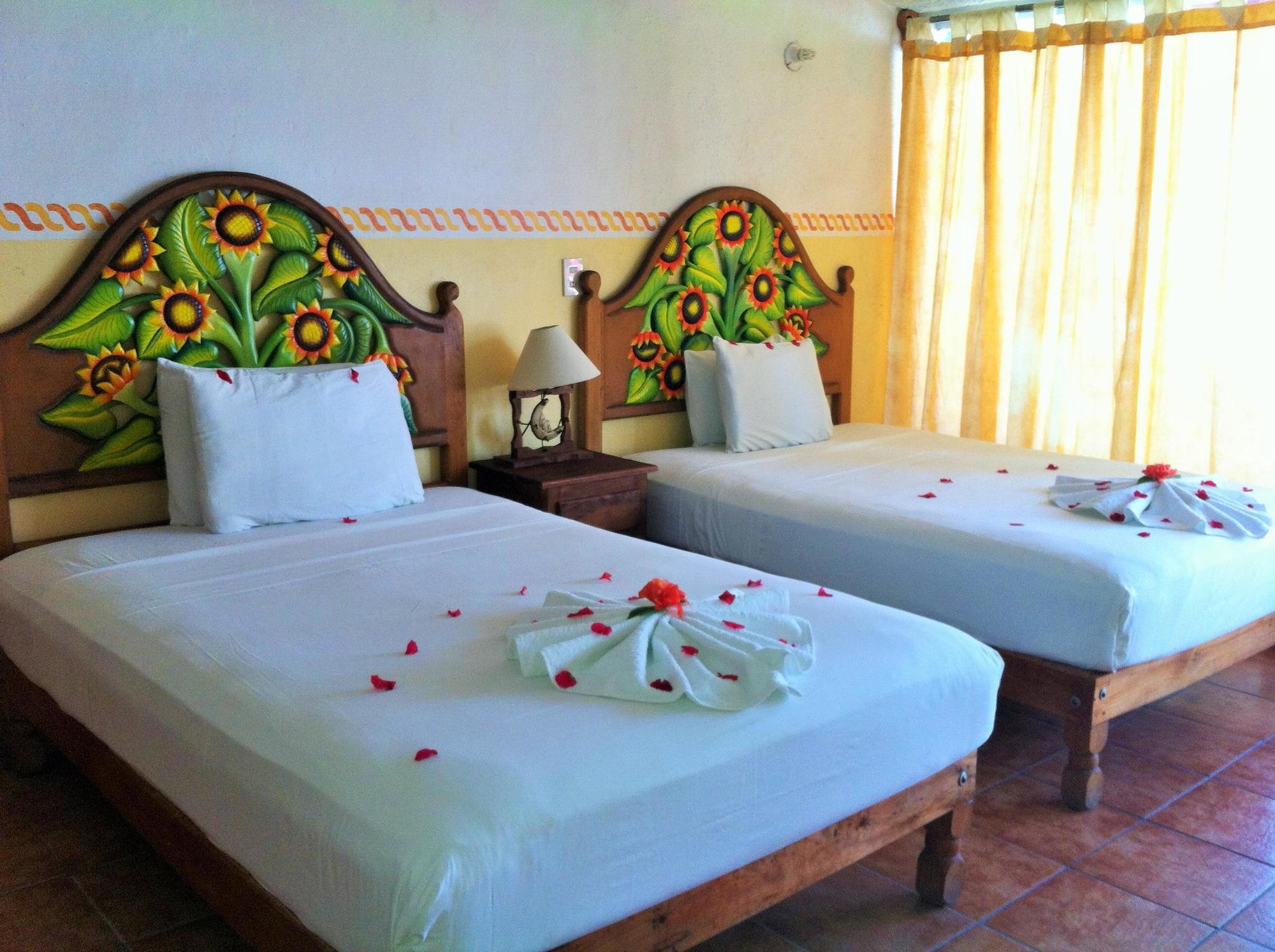 Hotel Casa De La Palma Bed & Breakfast Zihuatanejo Extérieur photo